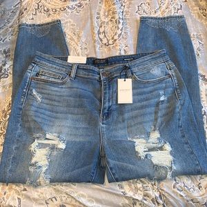 Judy Blue Boyfriend fit light ripped blue jeans